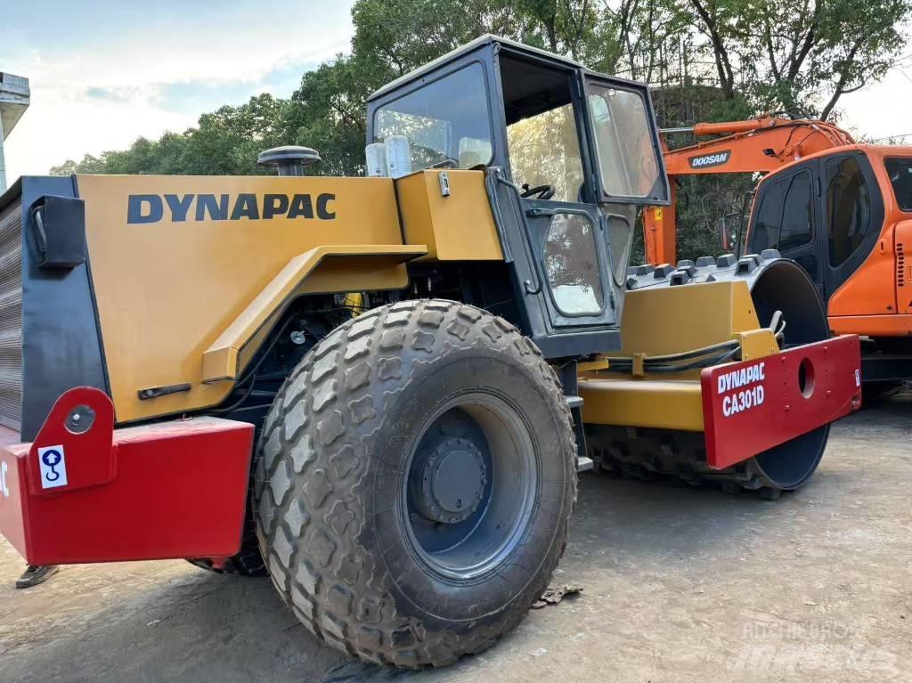 Dynapac CA 301 D 單輪滾壓機