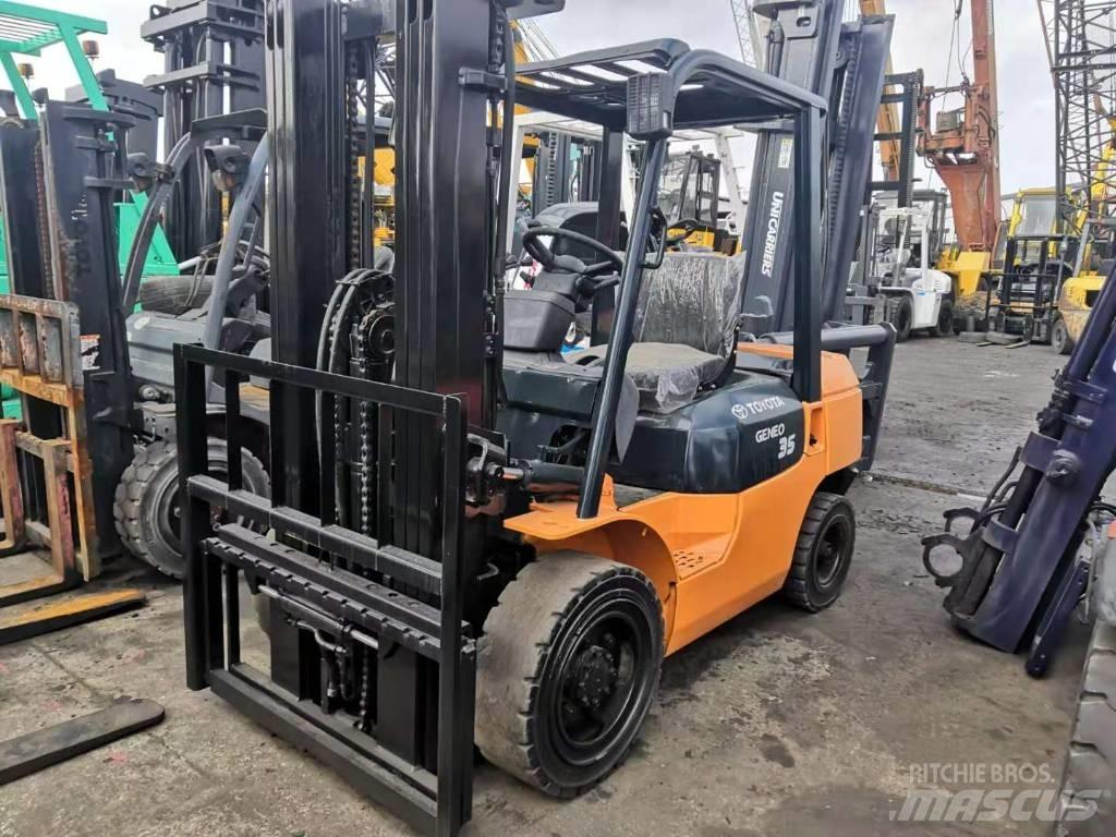 Toyota 3.5Ton 柴油卡車