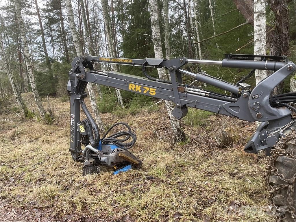 Rottne H8E 收穫機