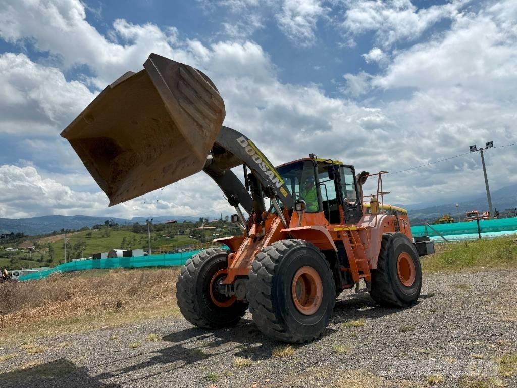 Doosan DL420A 輪胎式裝載機