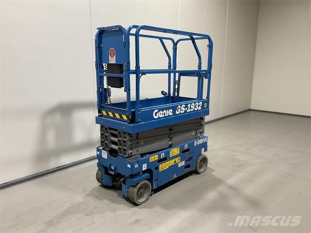 Genie GS-1932 剪式升降機