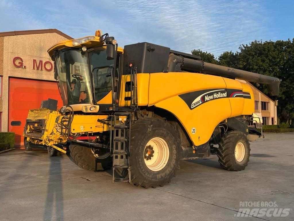 New Holland CX 880 聯合收穫機