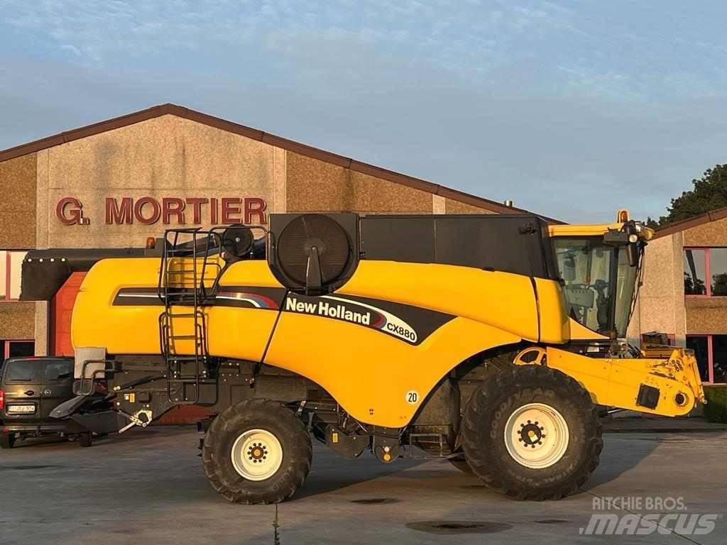 New Holland CX 880 聯合收穫機
