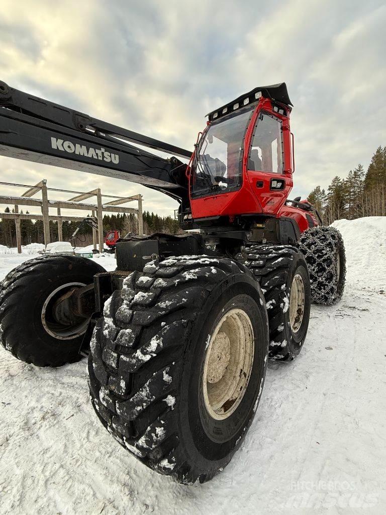 Komatsu 951 收穫機