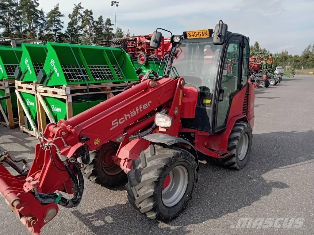 Schäffer 4580 T 小型裝載機