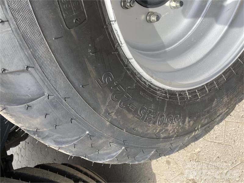 VM DINA RPPH 12500 草捆拖車