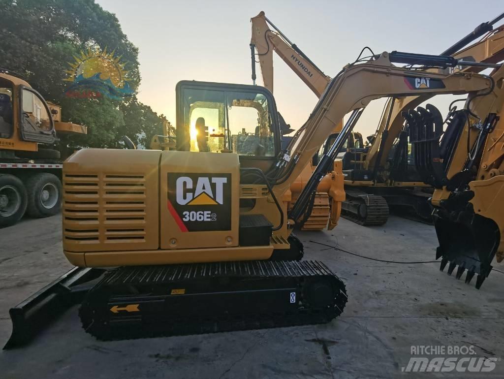 CAT 306 E2 小型挖土機/掘鑿機<7t(小型挖掘機)