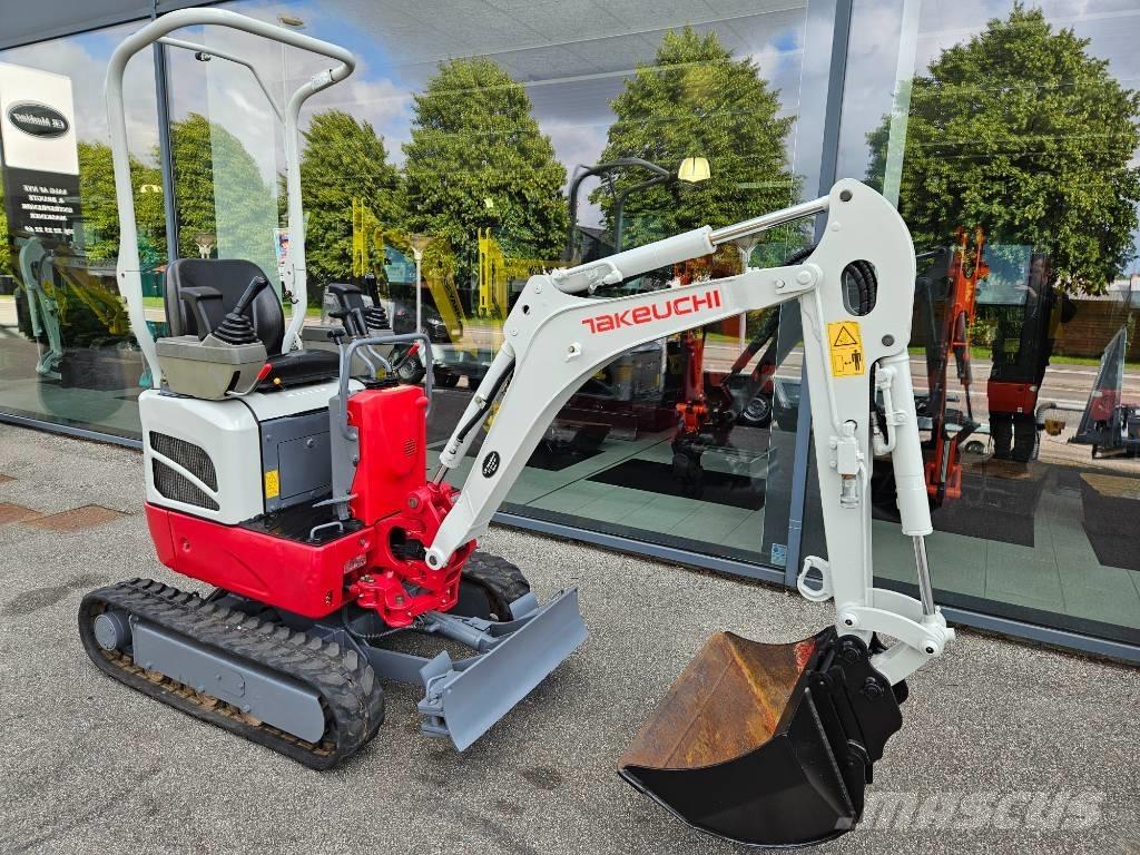 Takeuchi TB 210 小型挖土機/掘鑿機<7t(小型挖掘機)
