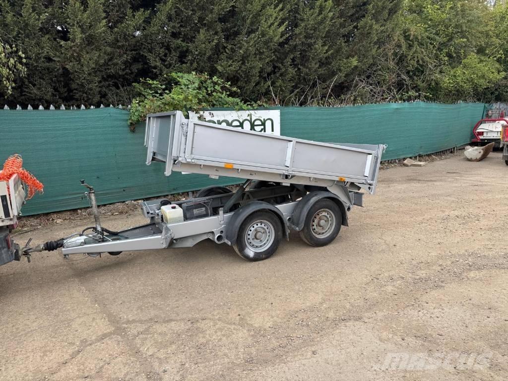 Ifor Williams 8 x 5 傾卸式拖車