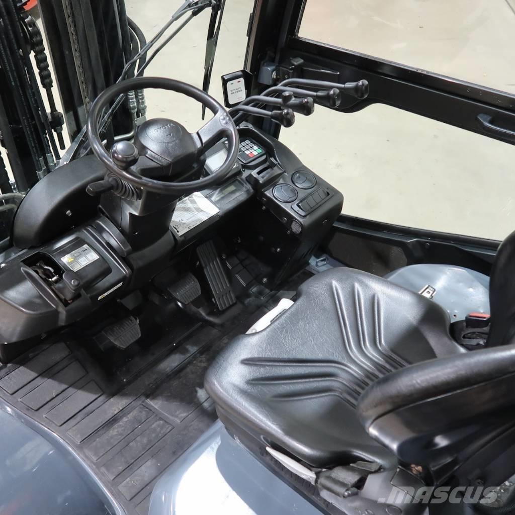 Toyota 40-8FD35N 柴油卡車