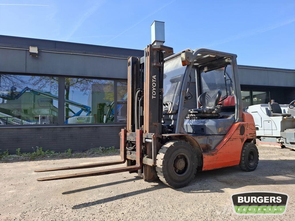 Toyota 02-8FGF20 液化石油氣LPG卡車