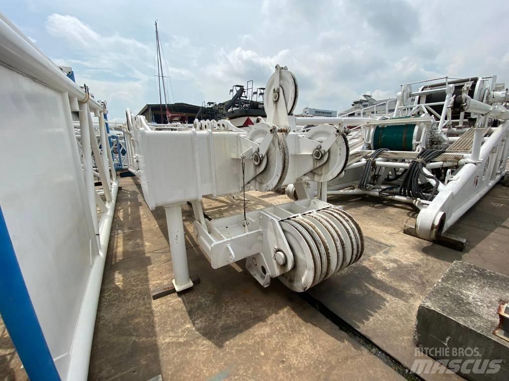 Kobelco SL 6000 履帶式起重機