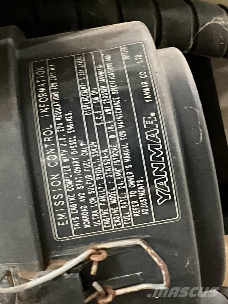 Yanmar Vio 33 U 小型挖土機/掘鑿機<7t(小型挖掘機)