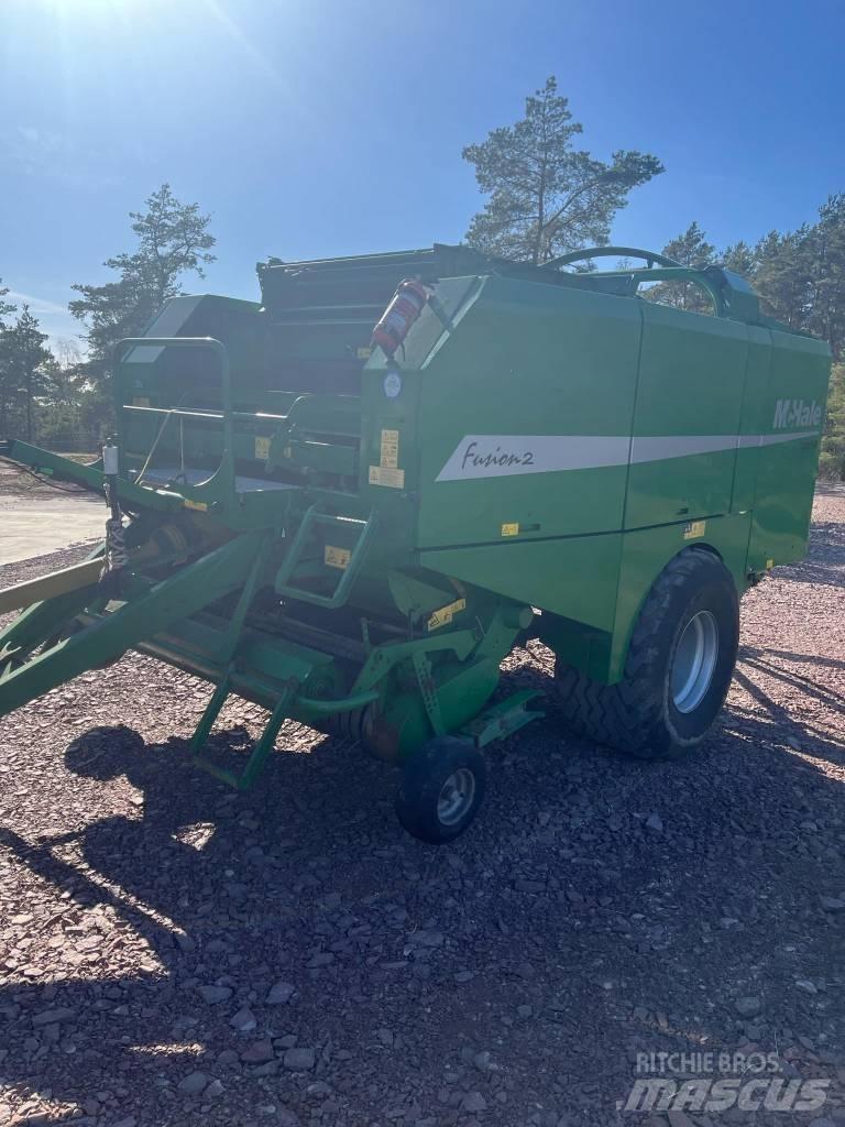 McHale Fusion 2 圓型牧草打包機