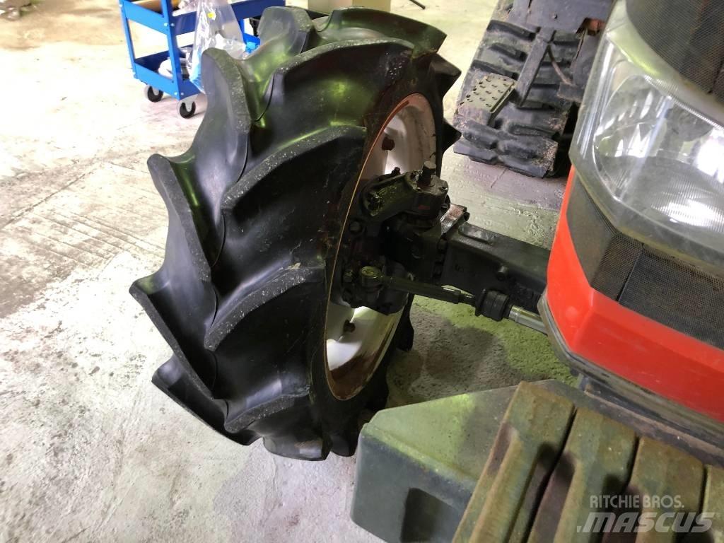 Kubota SMZ955 曳引機