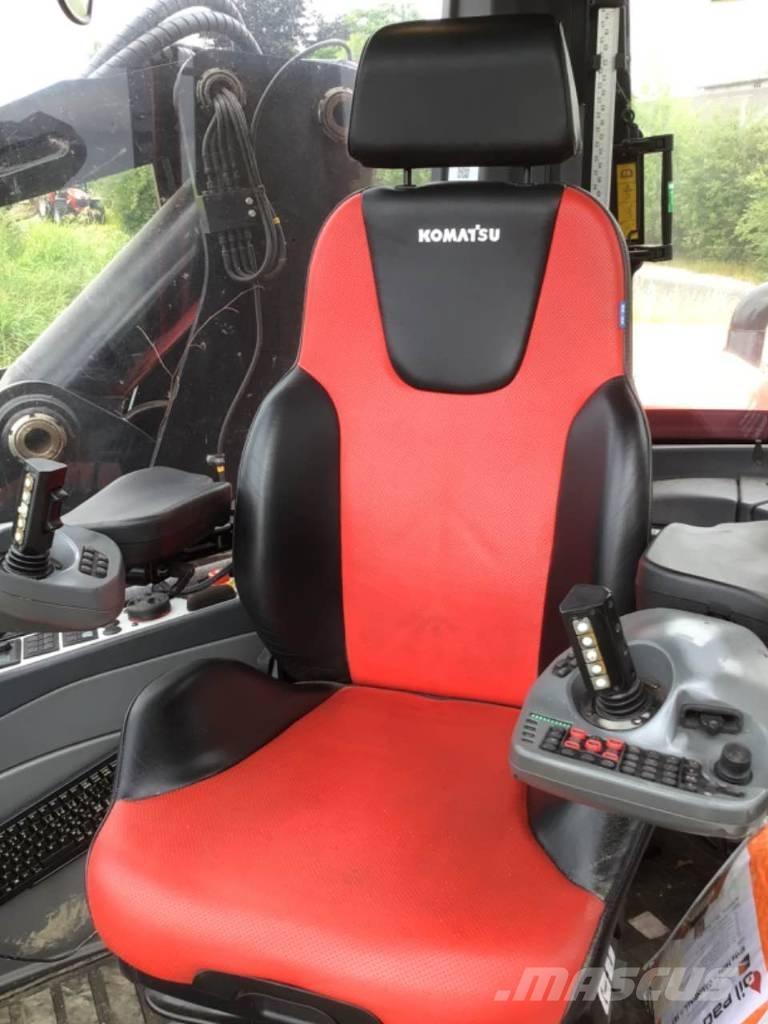 Komatsu 931 XC 收穫機