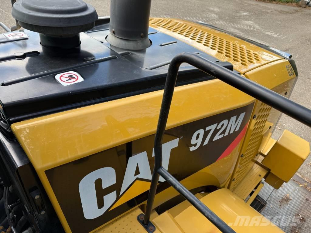 CAT 972M 輪胎式裝載機