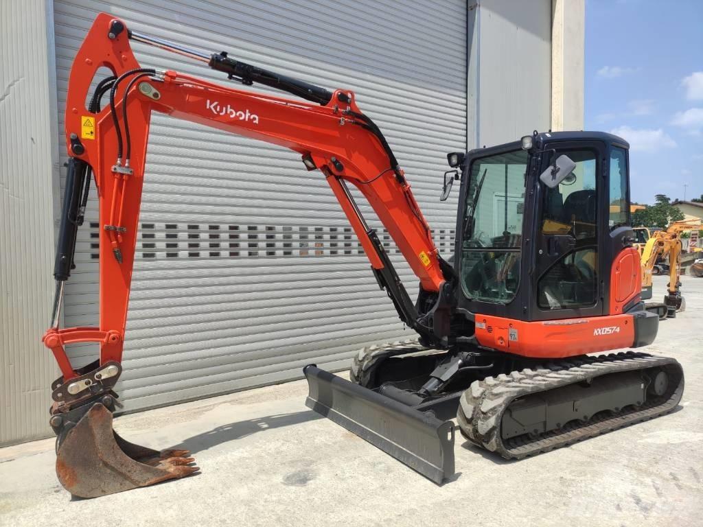 Kubota KX 057-4 小型挖土機/掘鑿機<7t(小型挖掘機)