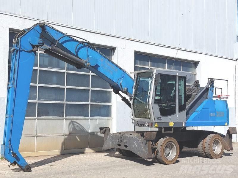 Fuchs MHL 320 D 廢棄物/工業用操作車