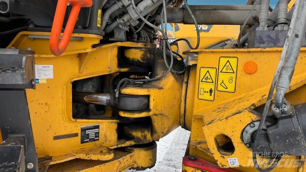 Volvo A 45 G 鉸接式起吊車