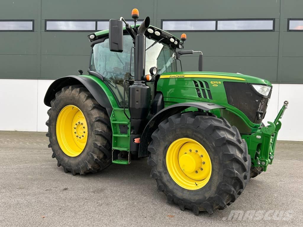 John Deere 6215 R 曳引機