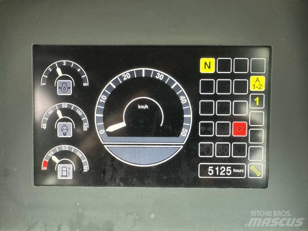 Liebherr 514 STEREO 輪胎式裝載機