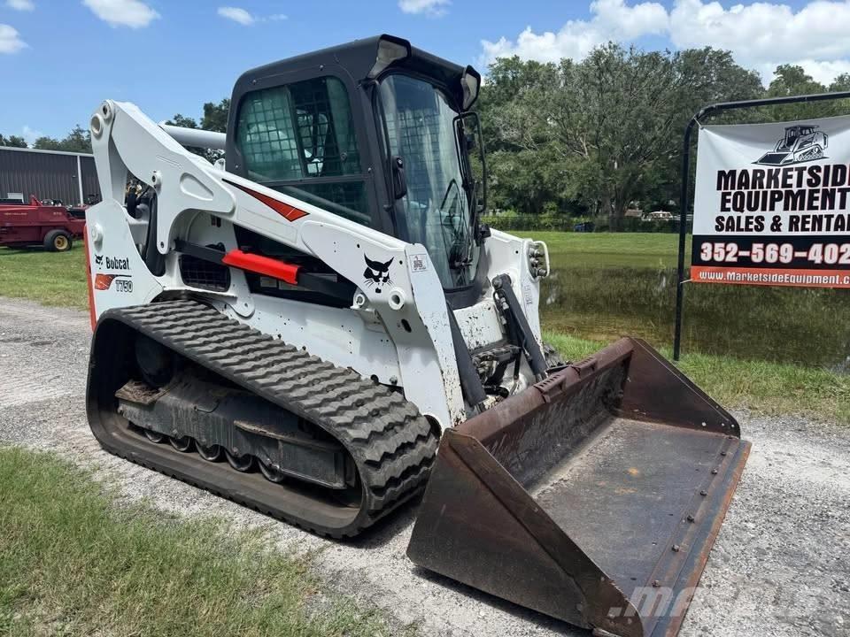 Bobcat T750 滑移轉向裝載機