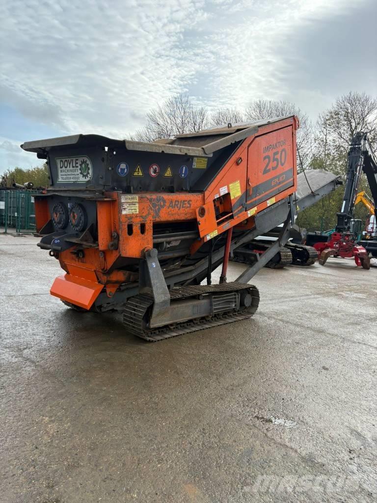 Arjes 250 Evo 移動式壓碎機