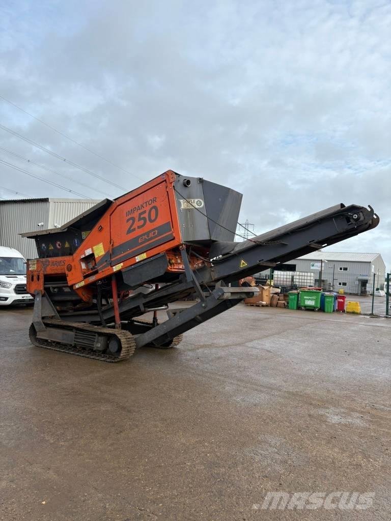 Arjes 250 Evo 移動式壓碎機