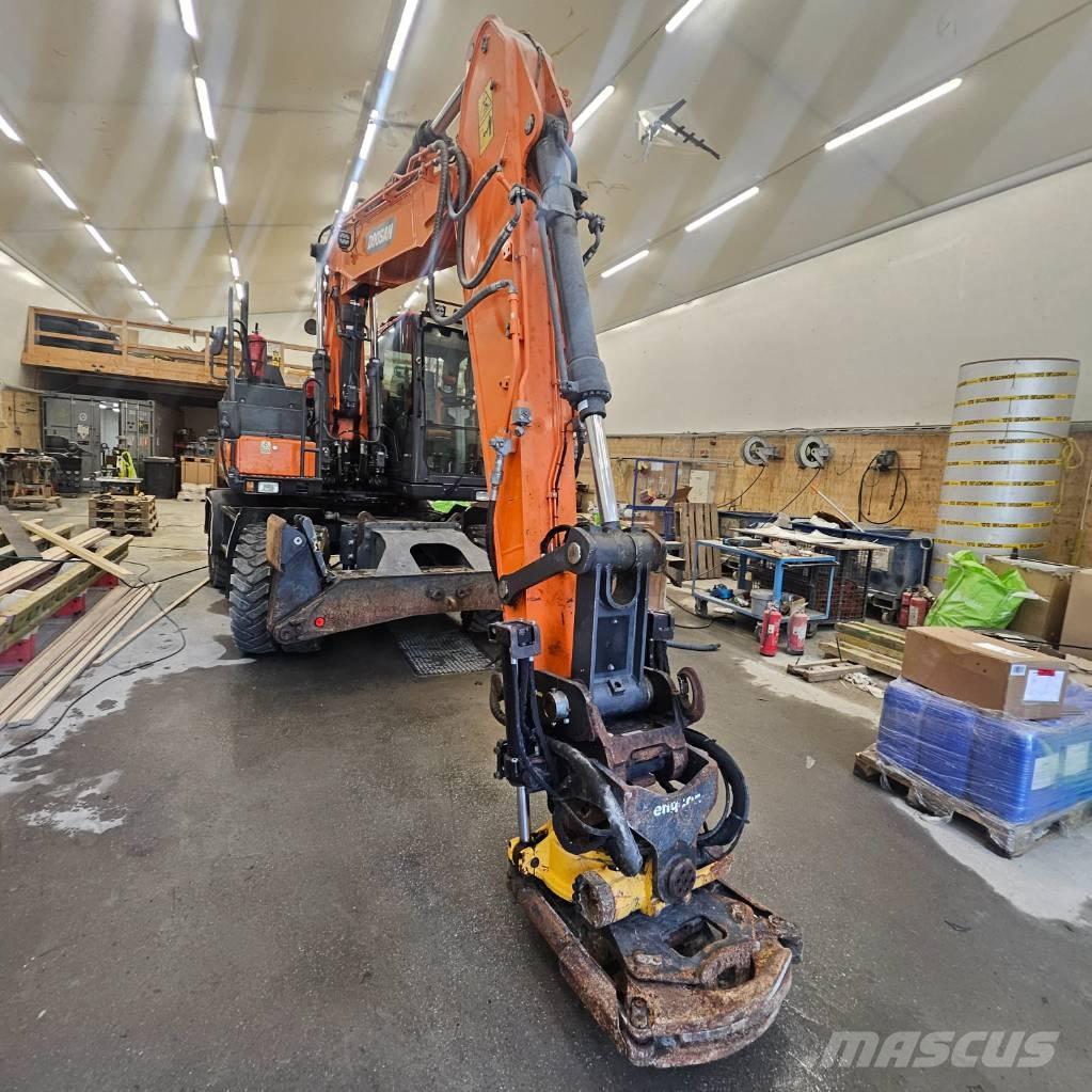 Doosan DX 170 W 旋轉式挖土機/掘鑿機/挖掘機