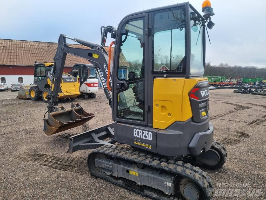 Volvo ECR25 D 小型挖土機/掘鑿機<7t(小型挖掘機)
