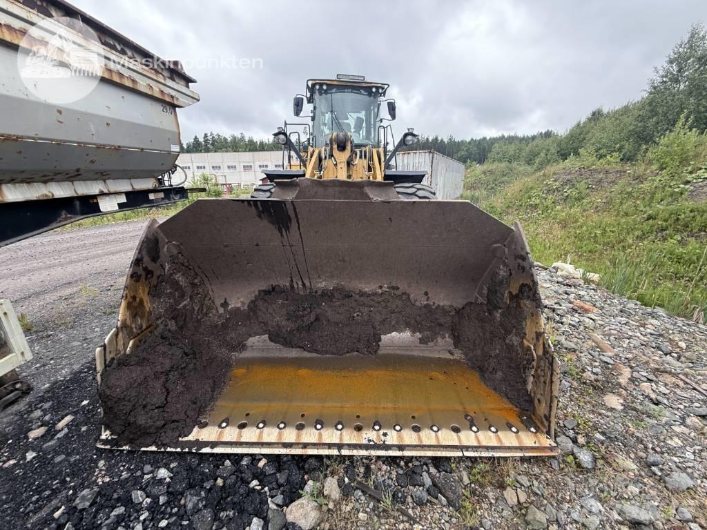 CAT 972 M 輪胎式裝載機