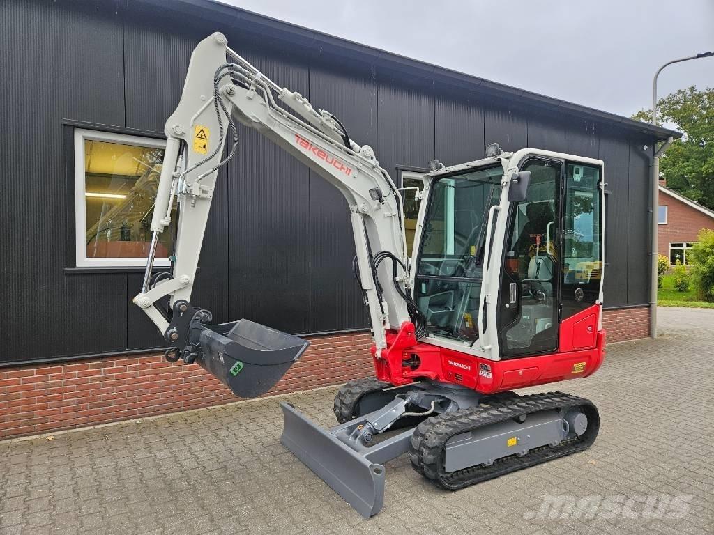 Takeuchi TB 230 小型挖土機/掘鑿機<7t(小型挖掘機)