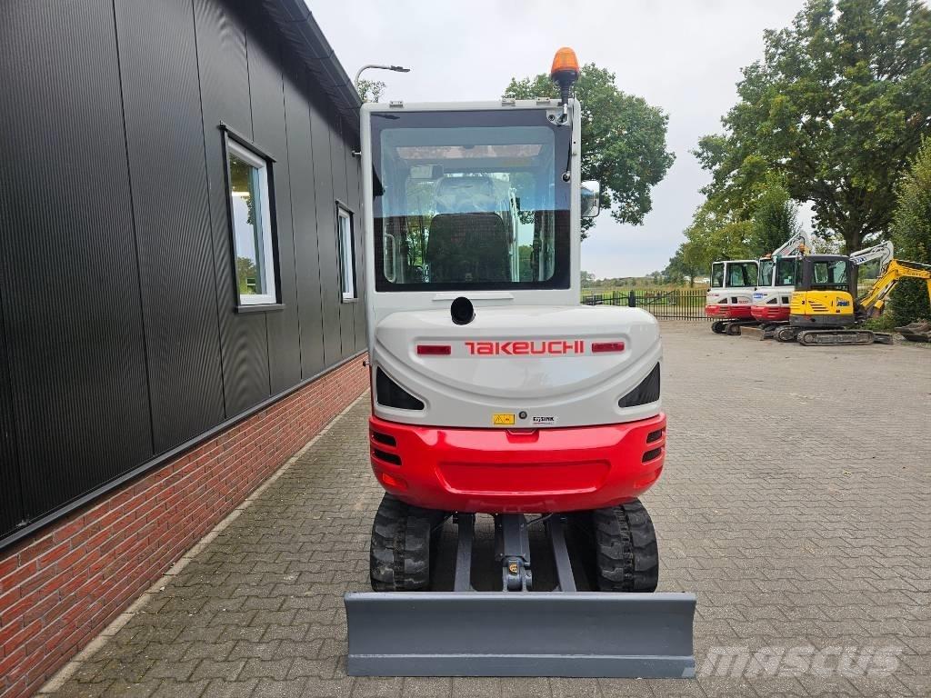 Takeuchi TB 230 小型挖土機/掘鑿機<7t(小型挖掘機)