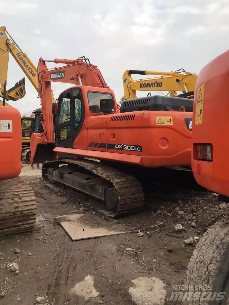 Doosan dx300 履帶式 挖土機/掘鑿機/挖掘機
