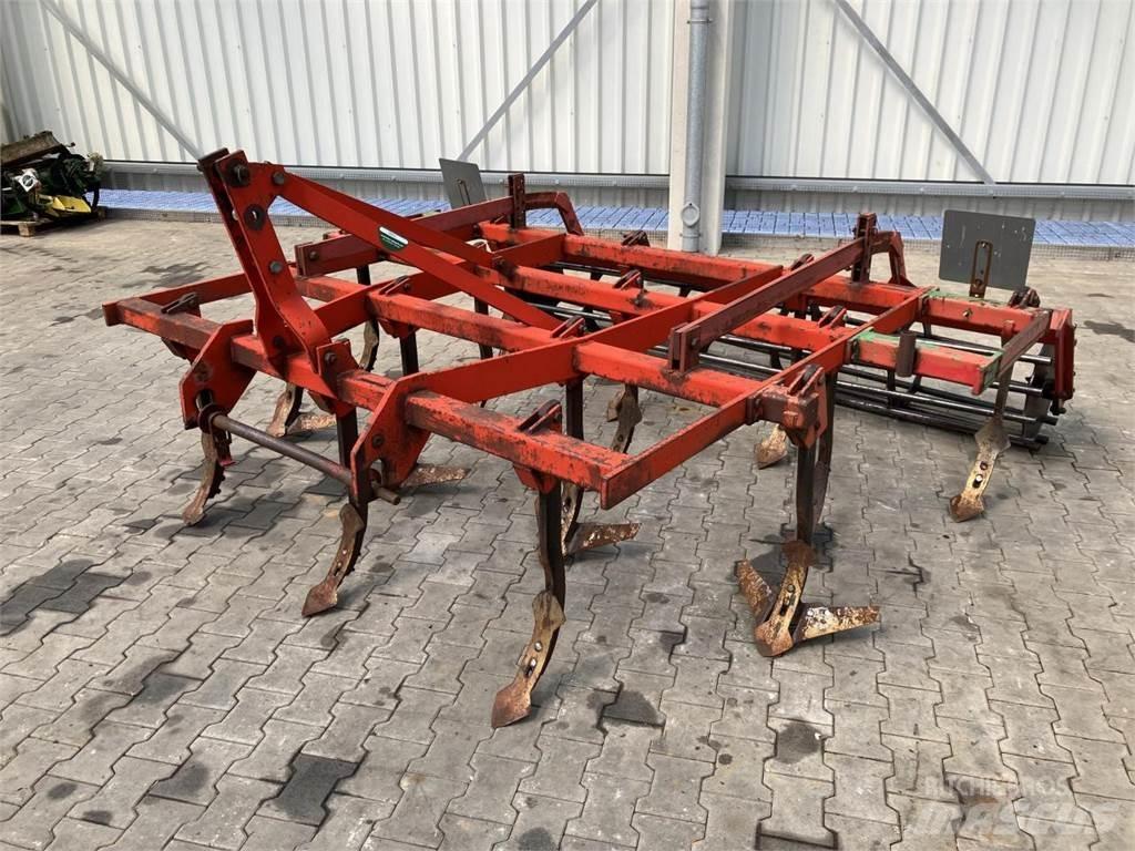 Becker Grubber 3m 中耕管理機