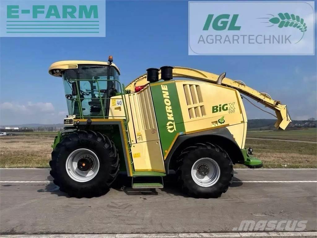 Krone big x 600 i 自走式飼料採集機