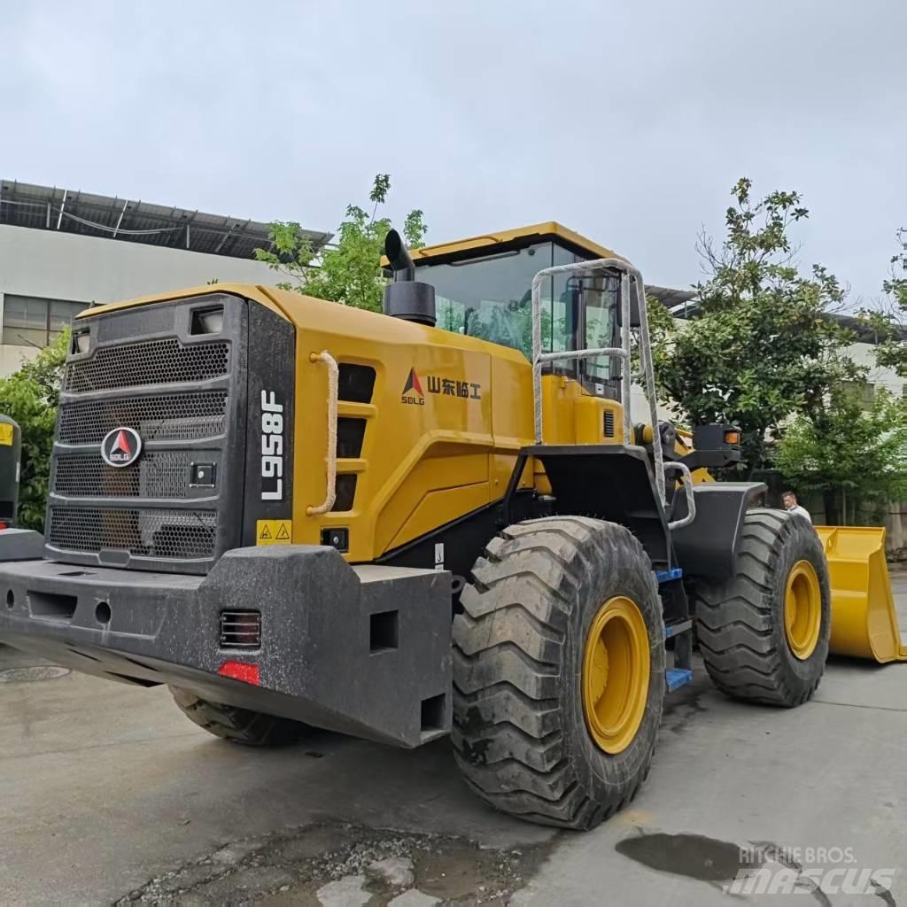 SDLG 958F 輪胎式裝載機