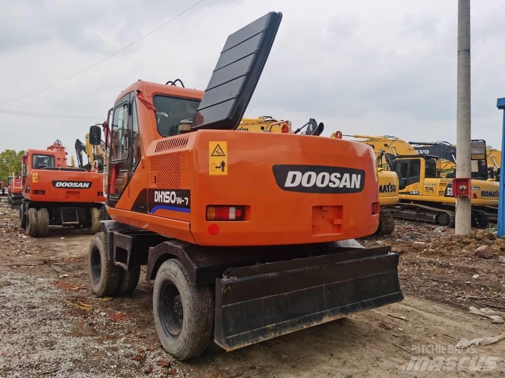 Doosan DH 150 W-7 旋轉式挖土機/掘鑿機/挖掘機