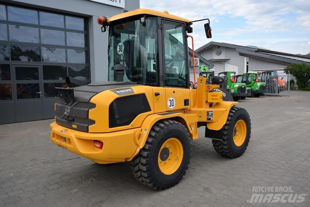 Volvo L30HS 輪胎式裝載機