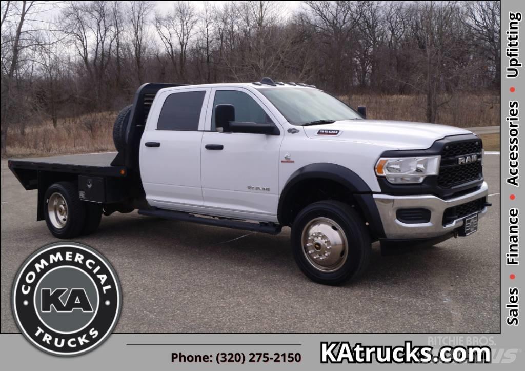 RAM 5500 TRADESMAN 平板式/側卸式卡車