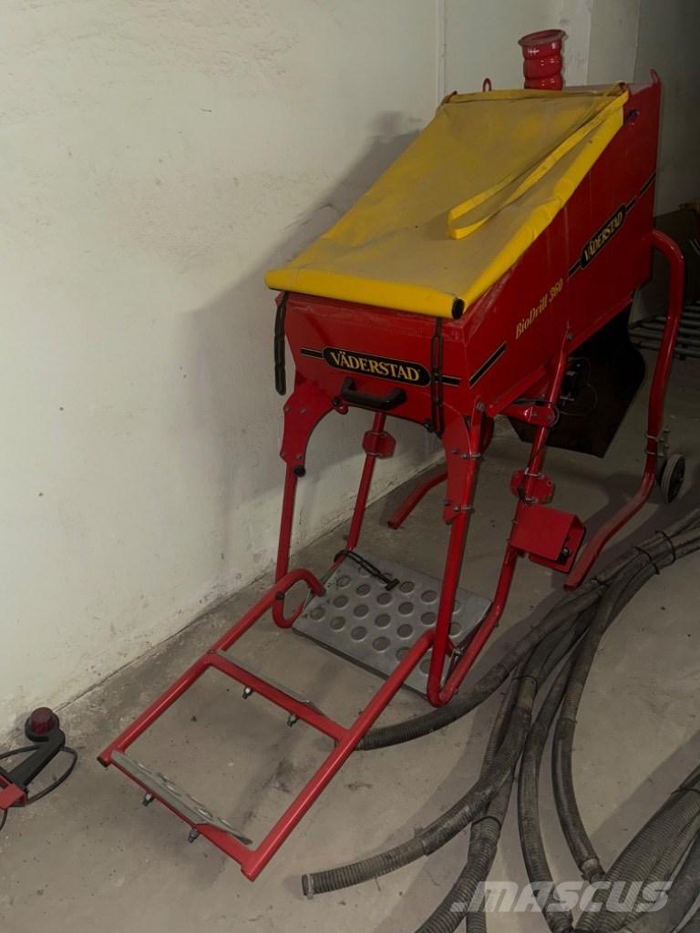 Väderstad TD500 中耕管理機