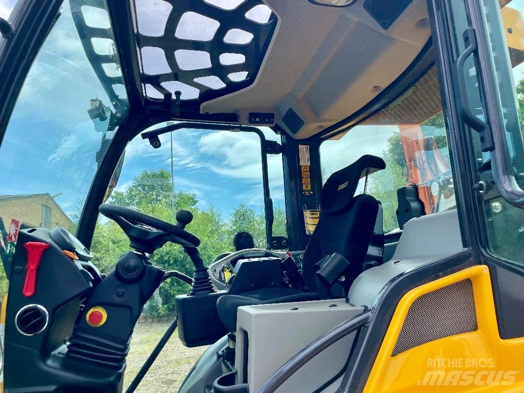 Dieci Agri Pivot T60 農業用伸縮臂裝載機