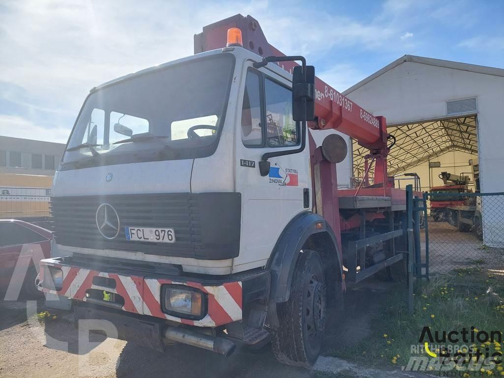 Mercedes-Benz 1417 卡車裝載高空作業車