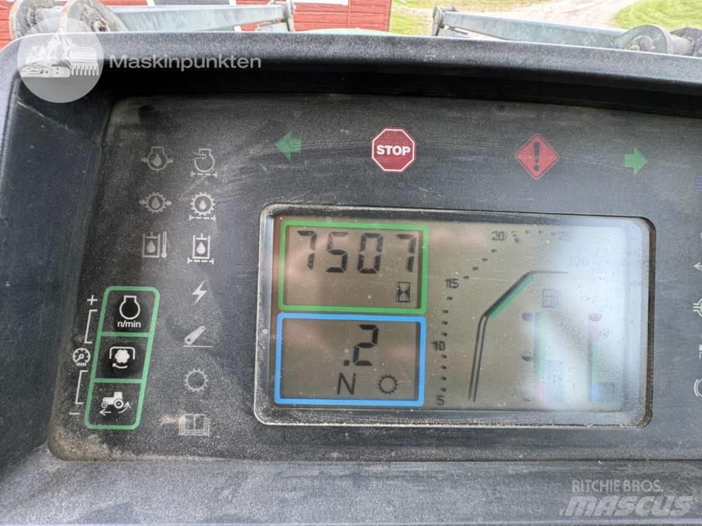 John Deere 7600 曳引機