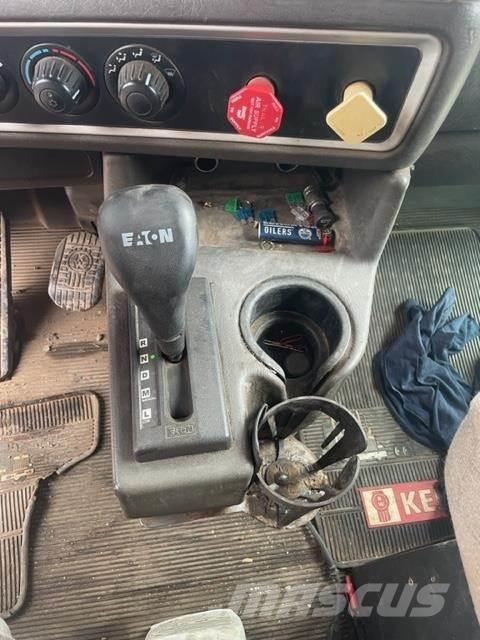 Kenworth T800 曳引機組件