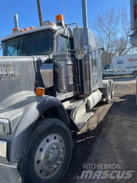 Kenworth W900 曳引機組件