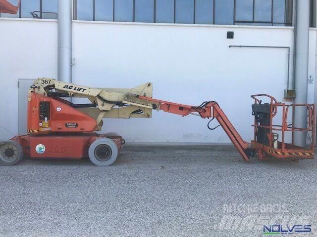 JLG E400AJPn 曲臂高空作業車