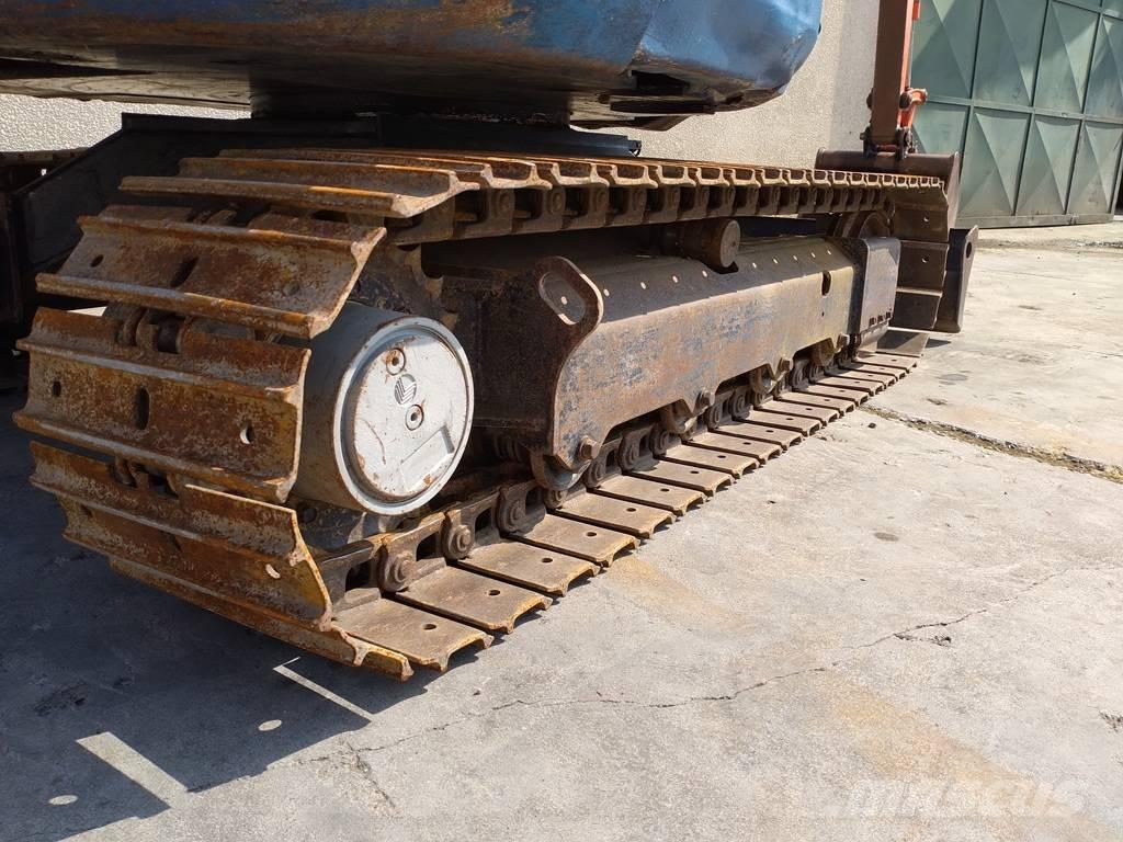 Kubota KX 121-3 小型挖土機/掘鑿機<7t(小型挖掘機)