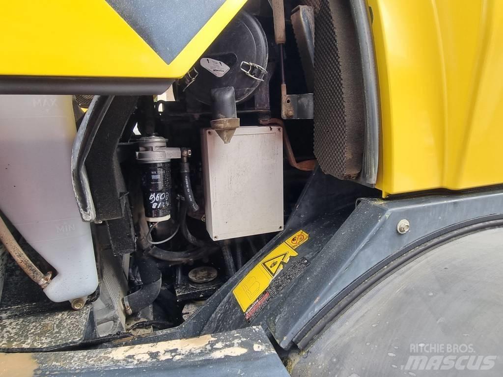 Komatsu WA 80-5 輪胎式裝載機